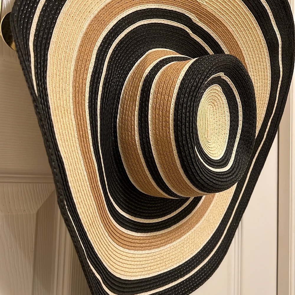 Sun hat - Picture 2 of 3